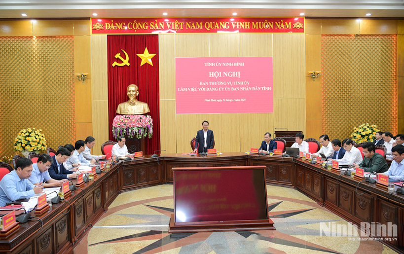 Quang cảnh hội nghị